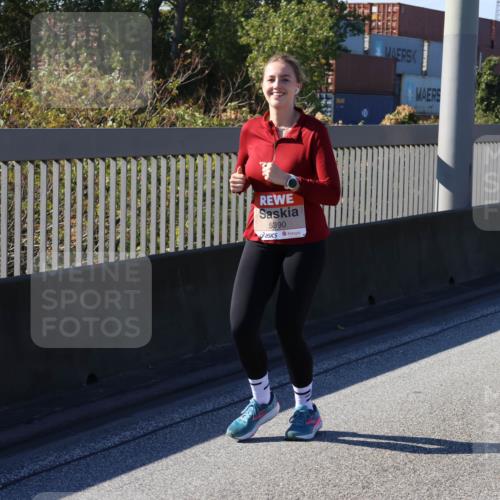03.10.2025 - Köhlbrandbrückenlauf Strokosch-Dieckow http://msf.ph/oto/9165291 03.10.2025 13:14:00 Position 3 5390 meine-sportfotos.de