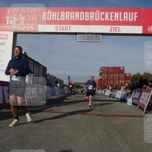 03.10.2025 - Köhlbrandbrückenlauf Matties Gatica Varas http://msf.ph/oto/9165294 03.10.2025 09:57:53 Ziel 1079, 1135, 1265, 3079, 3135, 3136, 3211 meine-sportfotos.de