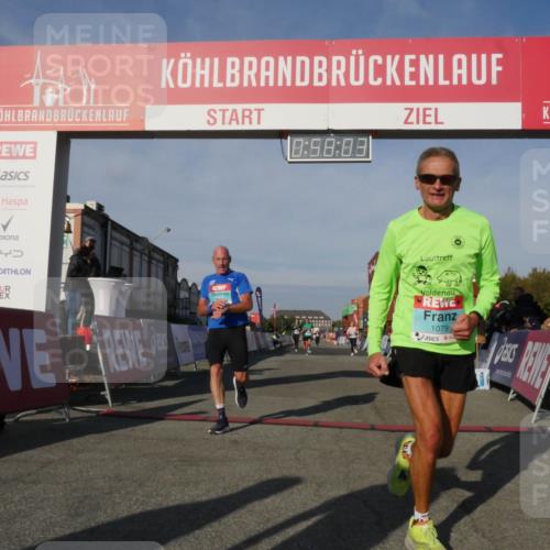 03.10.2025 - Köhlbrandbrückenlauf Matties Gatica Varas http://msf.ph/oto/9165334 03.10.2025 09:58:05 Ziel 1027, 1210, 1251, 2815 meine-sportfotos.de