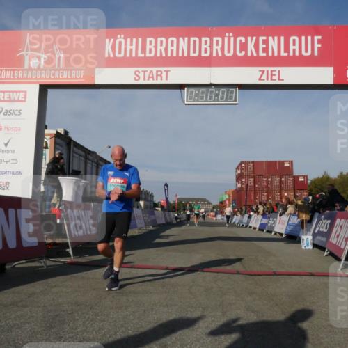 03.10.2025 - Köhlbrandbrückenlauf Matties Gatica Varas http://msf.ph/oto/9165336 03.10.2025 09:58:05 Ziel 1027, 1210, 1251, 2815 meine-sportfotos.de