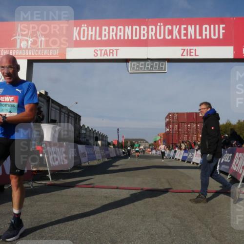 03.10.2025 - Köhlbrandbrückenlauf Matties Gatica Varas http://msf.ph/oto/9165340 03.10.2025 09:58:06 Ziel 1027, 1114, 1210, 1251, 2815 meine-sportfotos.de
