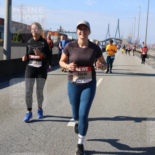 03.10.2025 - Köhlbrandbrückenlauf Strokosch-Dieckow http://msf.ph/oto/9165359 03.10.2025 13:14:18 Position 3 6548, 5367 meine-sportfotos.de