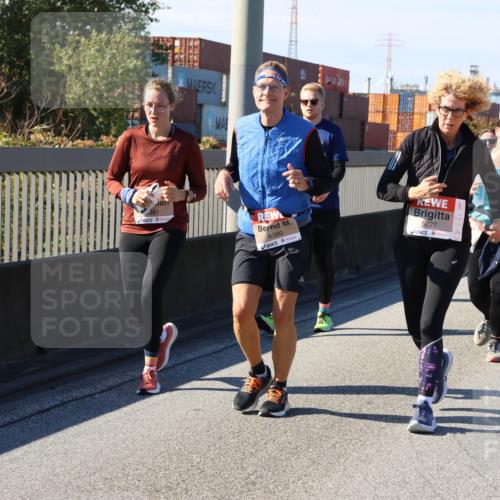 03.10.2025 - Köhlbrandbrückenlauf Strokosch-Dieckow http://msf.ph/oto/9165365 03.10.2025 13:14:22 Position 3 6380, 5227 meine-sportfotos.de