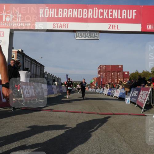 03.10.2025 - Köhlbrandbrückenlauf Matties Gatica Varas http://msf.ph/oto/9165375 03.10.2025 09:58:17 Ziel 1112, 1114, 1143, 1167, 3243, 3246, 3338 meine-sportfotos.de