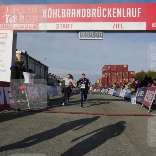 03.10.2025 - Köhlbrandbrückenlauf Matties Gatica Varas http://msf.ph/oto/9165393 03.10.2025 09:58:21 Ziel 1052, 1112, 1143, 3243, 3246, 3338 meine-sportfotos.de