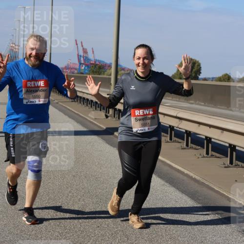 03.10.2025 - Köhlbrandbrückenlauf Strokosch-Dieckow http://msf.ph/oto/9165449 03.10.2025 13:14:39 Position 3 5550, 5551 meine-sportfotos.de
