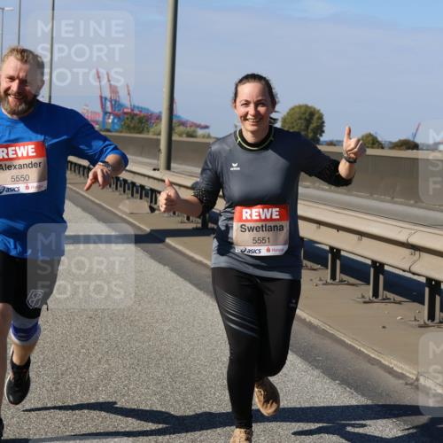 03.10.2025 - Köhlbrandbrückenlauf Strokosch-Dieckow http://msf.ph/oto/9165460 03.10.2025 13:14:39 Position 3 5550, 5551 meine-sportfotos.de
