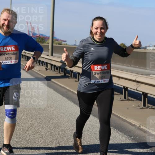 03.10.2025 - Köhlbrandbrückenlauf Strokosch-Dieckow http://msf.ph/oto/9165467 03.10.2025 13:14:39 Position 3 5550, 5551 meine-sportfotos.de