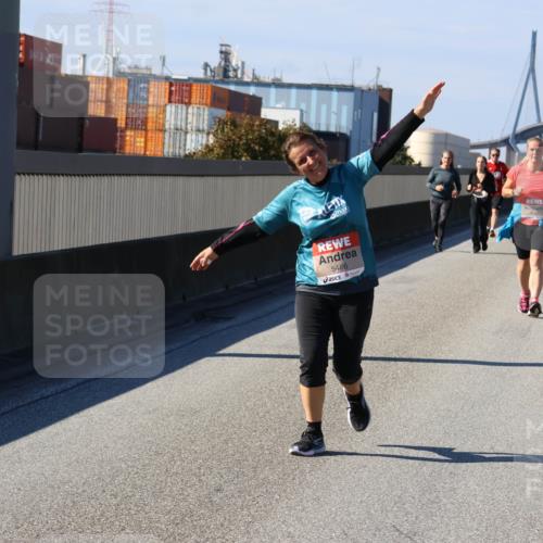 03.10.2025 - Köhlbrandbrückenlauf Strokosch-Dieckow http://msf.ph/oto/9165472 03.10.2025 13:14:43 Position 3 5466 meine-sportfotos.de