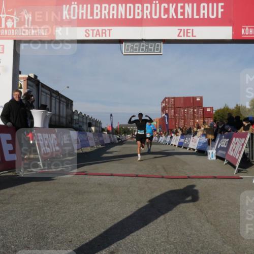 03.10.2025 - Köhlbrandbrückenlauf Matties Gatica Varas http://msf.ph/oto/9165476 03.10.2025 09:58:42 Ziel 1094, 3749 meine-sportfotos.de