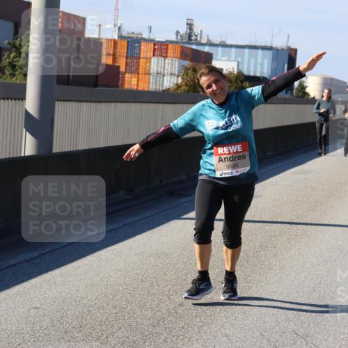 03.10.2025 - Köhlbrandbrückenlauf Strokosch-Dieckow http://msf.ph/oto/9165487 03.10.2025 13:14:44 Position 3 5466 meine-sportfotos.de