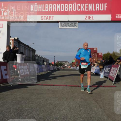 03.10.2025 - Köhlbrandbrückenlauf Matties Gatica Varas http://msf.ph/oto/9165488 03.10.2025 09:58:45 Ziel 1102, 1142 meine-sportfotos.de