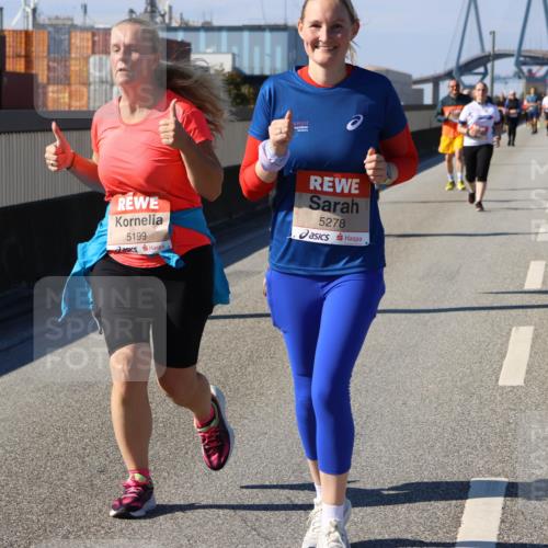 03.10.2025 - Köhlbrandbrückenlauf Strokosch-Dieckow http://msf.ph/oto/9165507 03.10.2025 13:14:49 Position 3 5199, 5278, 1 meine-sportfotos.de