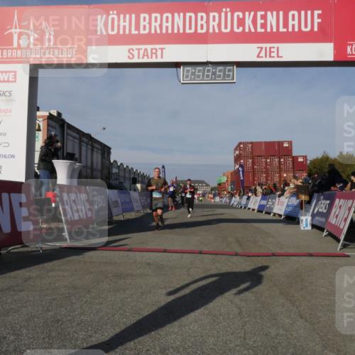 03.10.2025 - Köhlbrandbrückenlauf Matties Gatica Varas http://msf.ph/oto/9165513 03.10.2025 09:58:57 Ziel 1054, 1142, 1185, 1215, 2302, 3174, 3358 meine-sportfotos.de