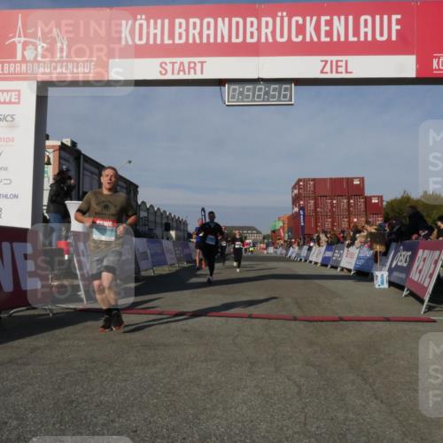 03.10.2025 - Köhlbrandbrückenlauf Matties Gatica Varas http://msf.ph/oto/9165518 03.10.2025 09:58:58 Ziel 1054, 1185, 1215, 2302, 3174, 3358 meine-sportfotos.de