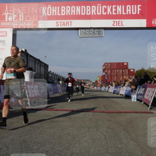 03.10.2025 - Köhlbrandbrückenlauf Matties Gatica Varas http://msf.ph/oto/9165520 03.10.2025 09:58:58 Ziel 1054, 1185, 1215, 2302, 3174, 3358 meine-sportfotos.de