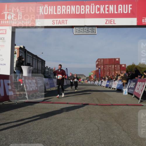 03.10.2025 - Köhlbrandbrückenlauf Matties Gatica Varas http://msf.ph/oto/9165522 03.10.2025 09:58:59 Ziel 1054, 1185, 1215, 2302, 3174, 3358 meine-sportfotos.de