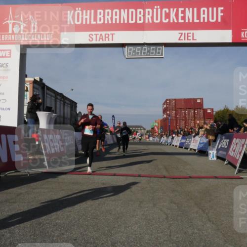 03.10.2025 - Köhlbrandbrückenlauf Matties Gatica Varas http://msf.ph/oto/9165525 03.10.2025 09:58:59 Ziel 1054, 1185, 1215, 2302, 3174, 3358 meine-sportfotos.de