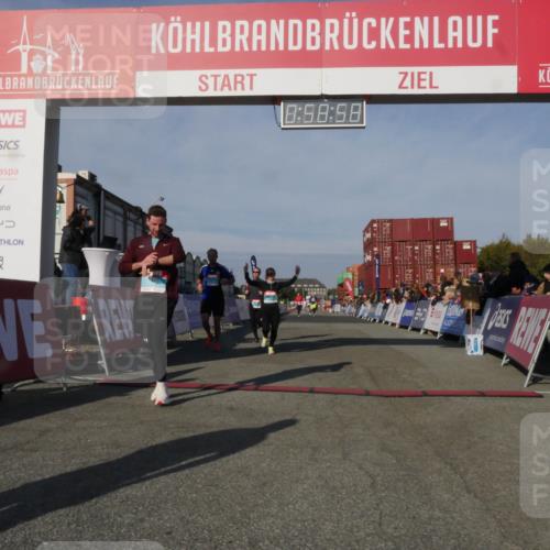 03.10.2025 - Köhlbrandbrückenlauf Matties Gatica Varas http://msf.ph/oto/9165526 03.10.2025 09:59:00 Ziel 1054, 1185, 1215, 1383, 3174, 3358 meine-sportfotos.de