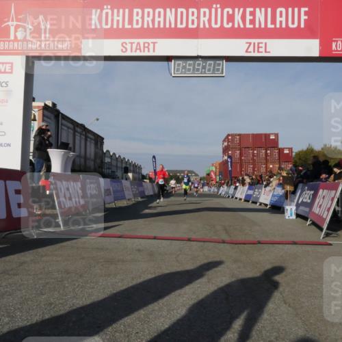 03.10.2025 - Köhlbrandbrückenlauf Matties Gatica Varas http://msf.ph/oto/9165538 03.10.2025 09:59:05 Ziel 1063, 1107, 1185, 1271, 1383, 1617, 3358, 3837 meine-sportfotos.de