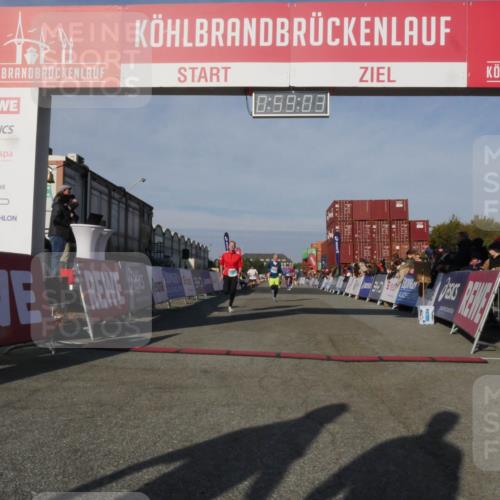 03.10.2025 - Köhlbrandbrückenlauf Matties Gatica Varas http://msf.ph/oto/9165539 03.10.2025 09:59:05 Ziel 1063, 1107, 1185, 1271, 1383, 1617, 3358, 3837 meine-sportfotos.de