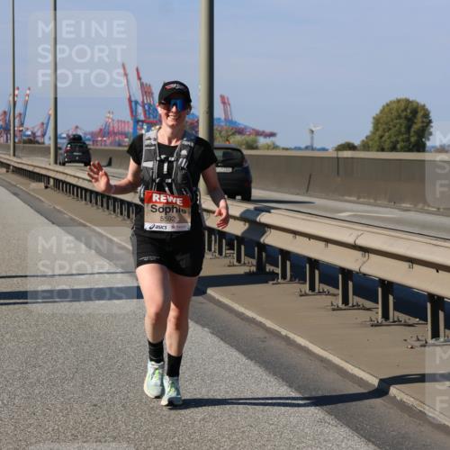 03.10.2025 - Köhlbrandbrückenlauf Strokosch-Dieckow http://msf.ph/oto/9165540 03.10.2025 13:14:55 Position 3 5592 meine-sportfotos.de