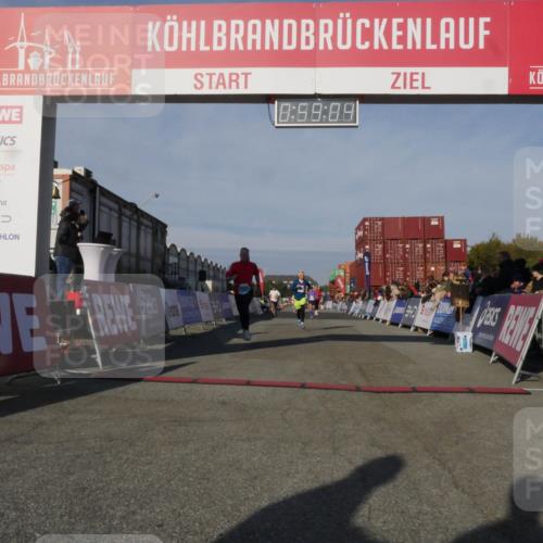03.10.2025 - Köhlbrandbrückenlauf Matties Gatica Varas http://msf.ph/oto/9165542 03.10.2025 09:59:06 Ziel 1063, 1107, 1185, 1271, 1383, 1617, 3155, 3358, 3837 meine-sportfotos.de
