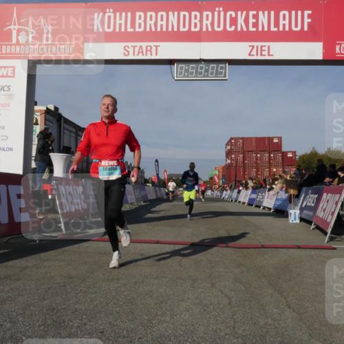 03.10.2025 - Köhlbrandbrückenlauf Matties Gatica Varas http://msf.ph/oto/9165548 03.10.2025 09:59:07 Ziel 1063, 1107, 1185, 1271, 1383, 1617, 3155, 3837 meine-sportfotos.de