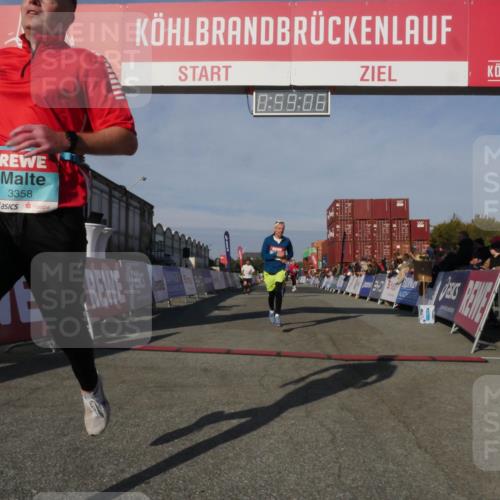 03.10.2025 - Köhlbrandbrückenlauf Matties Gatica Varas http://msf.ph/oto/9165549 03.10.2025 09:59:08 Ziel 1063, 1107, 1185, 1271, 1383, 1617, 3155, 3837 meine-sportfotos.de