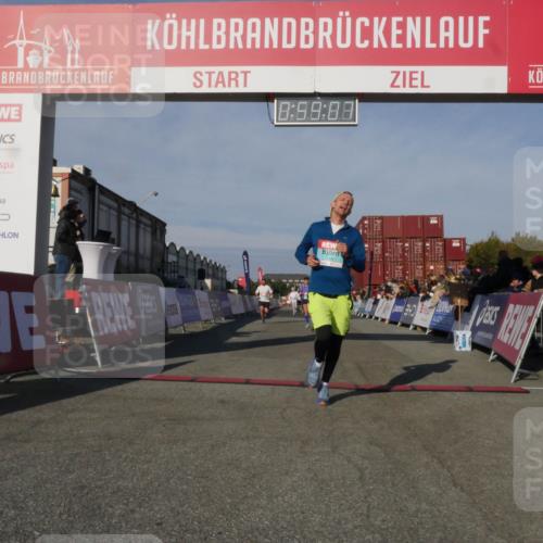 03.10.2025 - Köhlbrandbrückenlauf Matties Gatica Varas http://msf.ph/oto/9165553 03.10.2025 09:59:09 Ziel 1063, 1107, 1271, 1383, 1617, 2948, 3155, 3837 meine-sportfotos.de