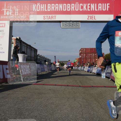 03.10.2025 - Köhlbrandbrückenlauf Matties Gatica Varas http://msf.ph/oto/9165556 03.10.2025 09:59:10 Ziel 1063, 1107, 1271, 1383, 1617, 2948, 3155, 3837 meine-sportfotos.de