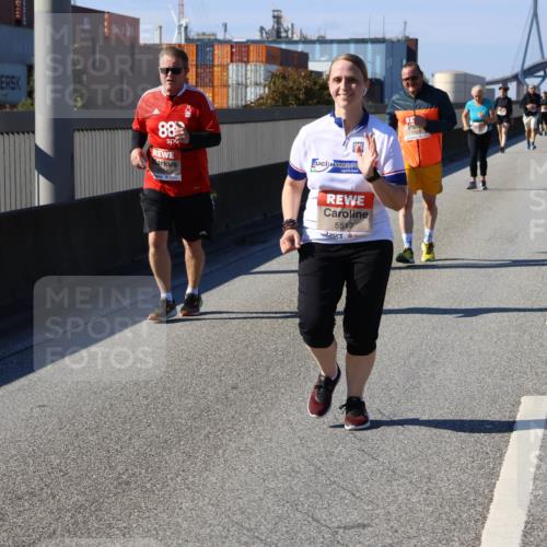 03.10.2025 - Köhlbrandbrückenlauf Strokosch-Dieckow http://msf.ph/oto/9165560 03.10.2025 13:14:59 Position 3 88, 5517 meine-sportfotos.de