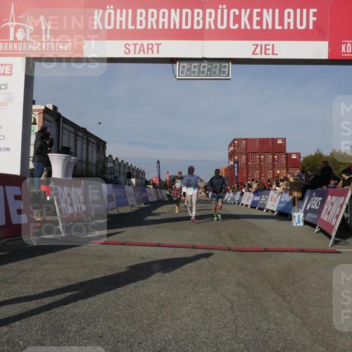 03.10.2025 - Köhlbrandbrückenlauf Matties Gatica Varas http://msf.ph/oto/9165574 03.10.2025 09:59:14 Ziel 1063, 1617, 2948, 3155, 3340, 3837 meine-sportfotos.de