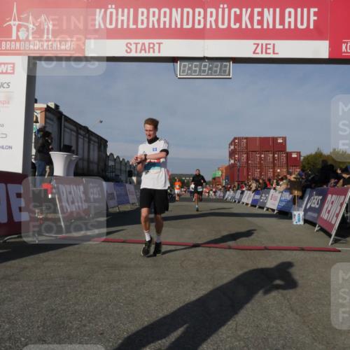 03.10.2025 - Köhlbrandbrückenlauf Matties Gatica Varas http://msf.ph/oto/9165594 03.10.2025 09:59:19 Ziel 1249, 1398, 1411, 1423, 2948, 3340, 3525 meine-sportfotos.de