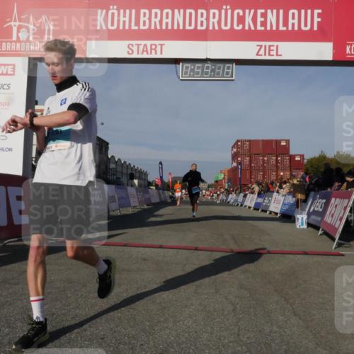 03.10.2025 - Köhlbrandbrückenlauf Matties Gatica Varas http://msf.ph/oto/9165598 03.10.2025 09:59:20 Ziel 1249, 1269, 1398, 1411, 1423, 2948, 3340, 3525 meine-sportfotos.de
