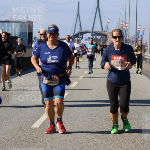 03.10.2025 - Köhlbrandbrückenlauf Strokosch-Dieckow http://msf.ph/oto/9165612 03.10.2025 13:15:15 Position 3 1000, 2023, 5695, 5693 meine-sportfotos.de