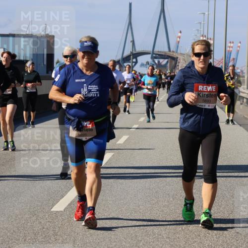 03.10.2025 - Köhlbrandbrückenlauf Strokosch-Dieckow http://msf.ph/oto/9165617 03.10.2025 13:15:15 Position 3 5305, 1000, 5695, 5693 meine-sportfotos.de
