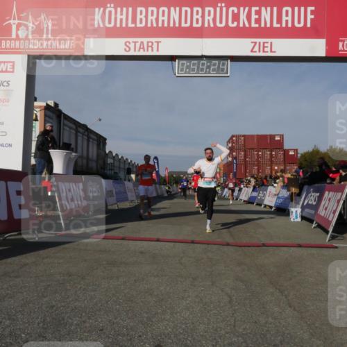 03.10.2025 - Köhlbrandbrückenlauf Matties Gatica Varas http://msf.ph/oto/9165618 03.10.2025 09:59:25 Ziel 1067, 1075, 1197, 1231, 1249, 1269, 1398, 1411, 1423, 1432, 1639, 2985, 2989, 3340, 3514, 3525 meine-sportfotos.de