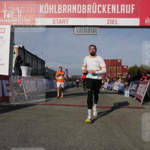 03.10.2025 - Köhlbrandbrückenlauf Matties Gatica Varas http://msf.ph/oto/9165620 03.10.2025 09:59:26 Ziel 1067, 1075, 1087, 1197, 1231, 1249, 1269, 1398, 1411, 1423, 1432, 1639, 2985, 2989, 3340, 3514, 3525 meine-sportfotos.de