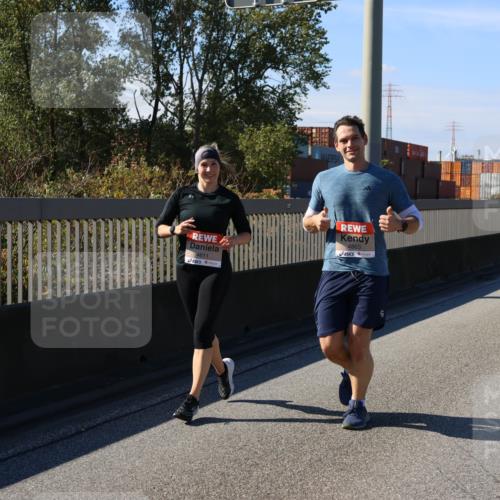 03.10.2025 - Köhlbrandbrückenlauf Strokosch-Dieckow http://msf.ph/oto/9165645 03.10.2025 13:15:25 Position 3 4611, 4863, 6508 meine-sportfotos.de