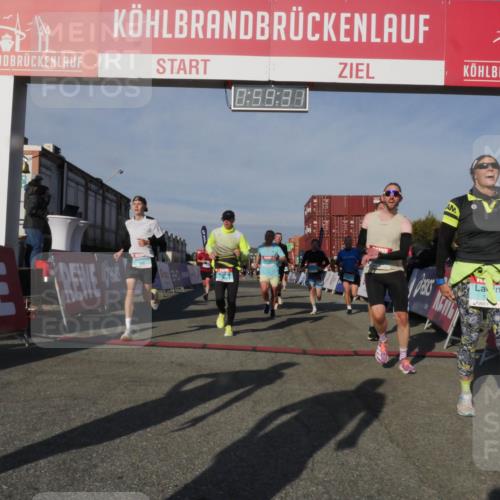 03.10.2025 - Köhlbrandbrückenlauf Matties Gatica Varas http://msf.ph/oto/9165646 03.10.2025 09:59:33 Ziel 1067, 1075, 1077, 1087, 1197, 1231, 1432, 1639, 2788, 2985, 2989, 2997, 3514 meine-sportfotos.de