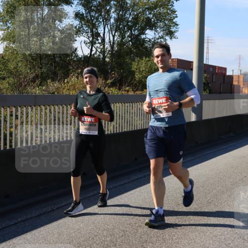 03.10.2025 - Köhlbrandbrückenlauf Strokosch-Dieckow http://msf.ph/oto/9165654 03.10.2025 13:15:25 Position 3 4611, 6508 meine-sportfotos.de