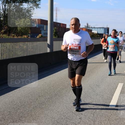 03.10.2025 - Köhlbrandbrückenlauf Strokosch-Dieckow http://msf.ph/oto/9165661 03.10.2025 13:15:26 Position 3 6508 meine-sportfotos.de