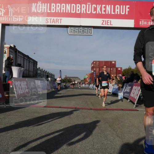 03.10.2025 - Köhlbrandbrückenlauf Matties Gatica Varas http://msf.ph/oto/9165664 03.10.2025 09:59:38 Ziel 1077, 1087, 2709, 2788, 2997, 3087, 3718 meine-sportfotos.de