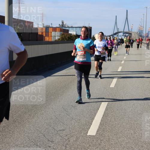 03.10.2025 - Köhlbrandbrückenlauf Strokosch-Dieckow http://msf.ph/oto/9165666 03.10.2025 13:15:27 Position 3 6508, 6295 meine-sportfotos.de