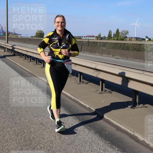 03.10.2025 - Köhlbrandbrückenlauf Strokosch-Dieckow http://msf.ph/oto/9165672 03.10.2025 13:15:29 Position 3  meine-sportfotos.de