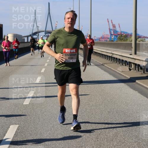 03.10.2025 - Köhlbrandbrückenlauf Strokosch-Dieckow http://msf.ph/oto/9165705 03.10.2025 13:15:39 Position 3 4531, 6196 meine-sportfotos.de