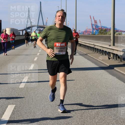 03.10.2025 - Köhlbrandbrückenlauf Strokosch-Dieckow http://msf.ph/oto/9165707 03.10.2025 13:15:39 Position 3 6196 meine-sportfotos.de