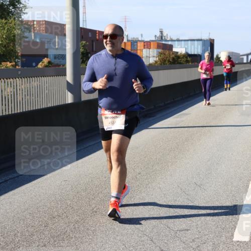 03.10.2025 - Köhlbrandbrückenlauf Strokosch-Dieckow http://msf.ph/oto/9165718 03.10.2025 13:15:42 Position 3 7, 4531 meine-sportfotos.de