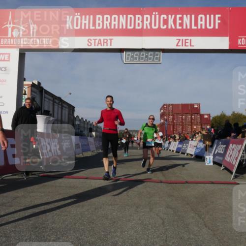 03.10.2025 - Köhlbrandbrückenlauf Matties Gatica Varas http://msf.ph/oto/9165724 03.10.2025 09:59:54 Ziel 1158, 1297, 2697, 2710, 2884, 2959, 3137 meine-sportfotos.de